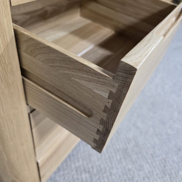 PreLoved Oak Furniture Land Romsey Solid Oak Seven-Drawer Chest PreLoved Oak Furniture Land Romsey Solid Oak Seven-Drawer Chest