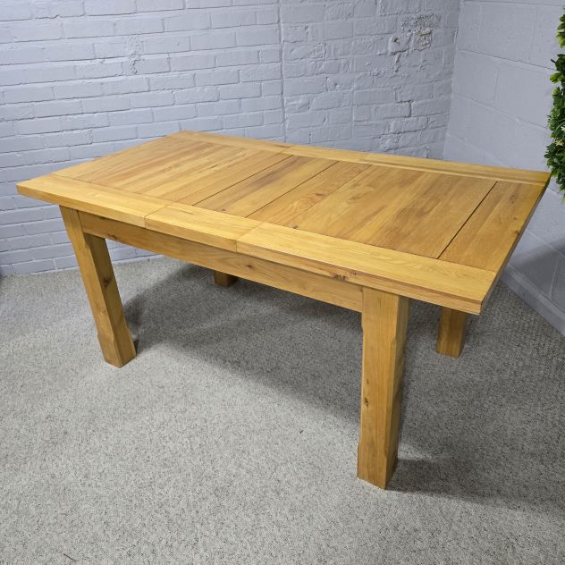 Peek inside its story... then write your own chapter with this second-hand Barker and Stonehouse solid oak dining set. Peek inside its story... then write your own chapter with this second-hand Barker and Stonehouse solid oak dining set.
