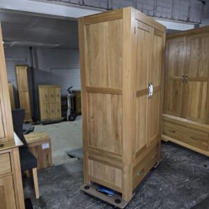 PreLoved Oak FurnitureLand Alto Double Wardrobe in Solid Oak PreLoved Oak FurnitureLand Alto Double Wardrobe in Solid Oak