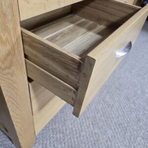 Pre-loved Oak Furniture Land Alto Double Chest of Drawers: Timeless Quality at a Fraction of the Cost Pre-loved Oak Furniture Land Alto Double Chest of Drawers: Timeless Quality at a Fraction of the Cost