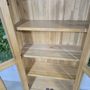 Pre-loved Barker and Stonehouse Solid Oak Display Unit - Timeless Quality Pre-loved Barker and Stonehouse Solid Oak Display Unit - Timeless Quality