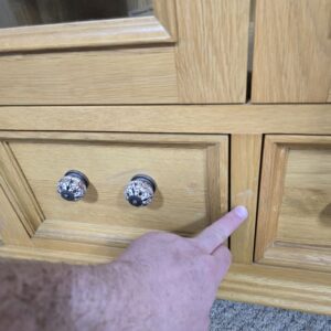 Pre-loved Barker and Stonehouse Solid Oak Display Unit - Timeless Quality Pre-loved Barker and Stonehouse Solid Oak Display Unit - Timeless Quality