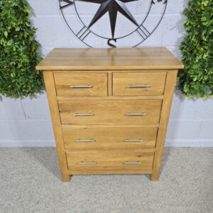 Barker and Stonehouse PreLoved Solid Oak Chest of Drawers: Timeless Quality, Unbeatable Savings