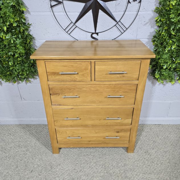 Barker and Stonehouse PreLoved Solid Oak Chest of Drawers: Timeless Quality, Unbeatable Savings