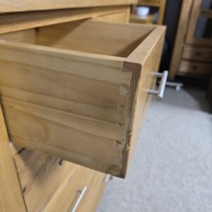 Barker and Stonehouse PreLoved Solid Oak Chest of Drawers: Timeless Quality, Unbeatable Savings