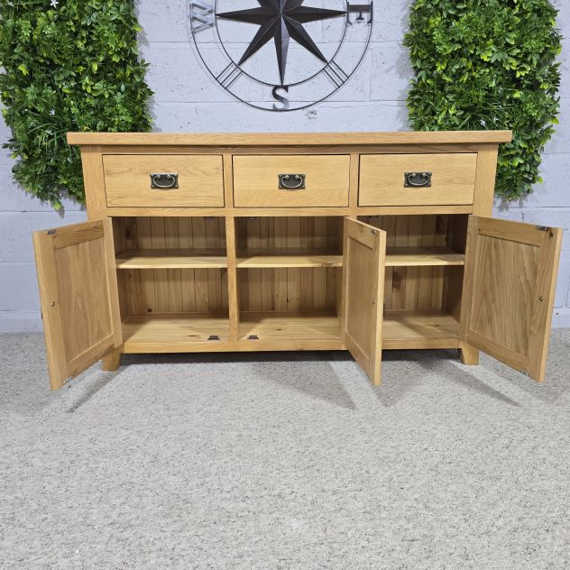 Peek inside its story... then write your own chapter with this second hand Barker and Stonehouse solid oak sideboard. Peek inside its story... then write your own chapter with this second hand Barker and Stonehouse solid oak sideboard.
