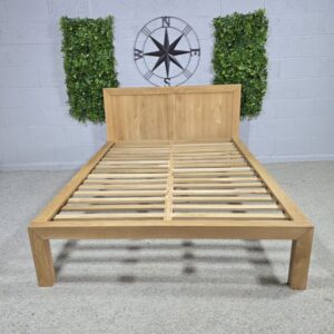 Peek inside its story... then write your own chapter with this pre-loved Oak FurnitureLand solid oak double bed frame.