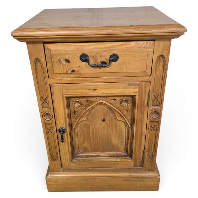 Explore the charm of this second-hand Barker And Stonehouse Gothic reclaimed wood side table Explore the charm of this second-hand Barker And Stonehouse Gothic reclaimed wood side table