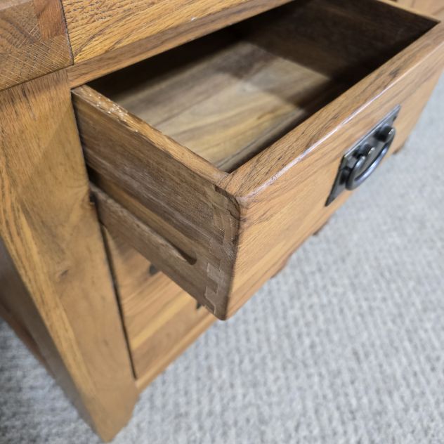 Barker And Stonehouse Solid Oak Bedside Drawers - Pre-Owned and Fabulous Barker And Stonehouse Solid Oak Bedside Drawers - Pre-Owned and Fabulous