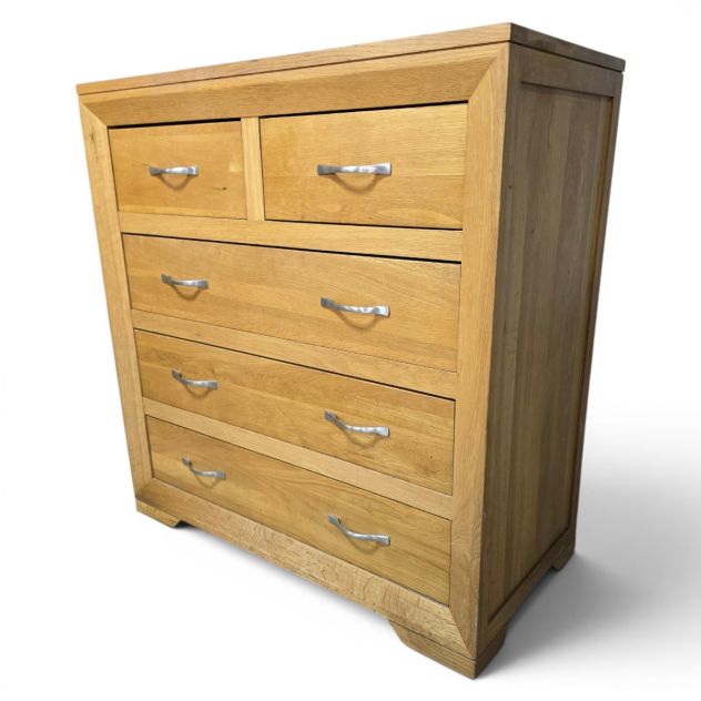 Bevel Natural Solid Oak Five Drawer Chest - Pre-loved and Elegant Bevel Natural Solid Oak Five Drawer Chest - Pre-loved and Elegant