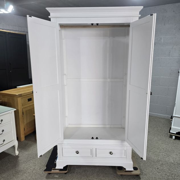 PreLoved Double Wardrobe: Save Big on This Luxury Piece PreLoved Double Wardrobe: Save Big on This Luxury Piece