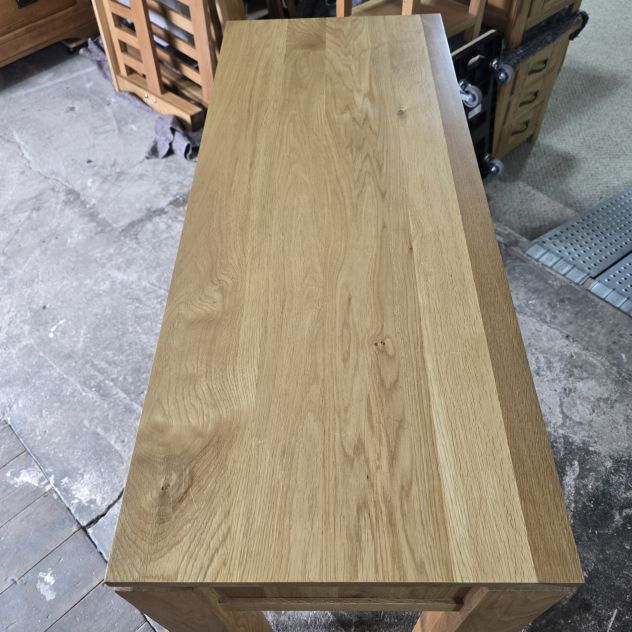 Oak Furnitureland Alto Console Table: Timeless Quality and Practical Benefits Oak Furnitureland Alto Console Table: Timeless Quality and Practical Benefits