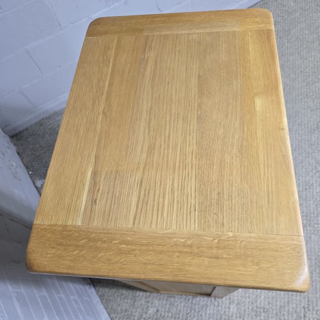 Stunning Second-Hand Solid Oak Tallboy Stunning Second-Hand Solid Oak Tallboy