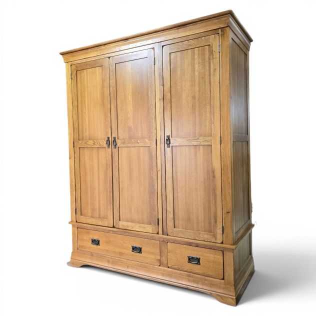 French Farmhouse Rustic Solid Oak Triple Wardrobe from Oak FurnitureLand - Timeless Elegance and Ample Storage French Farmhouse Rustic Solid Oak Triple Wardrobe from Oak FurnitureLand - Timeless Elegance and Ample Storage