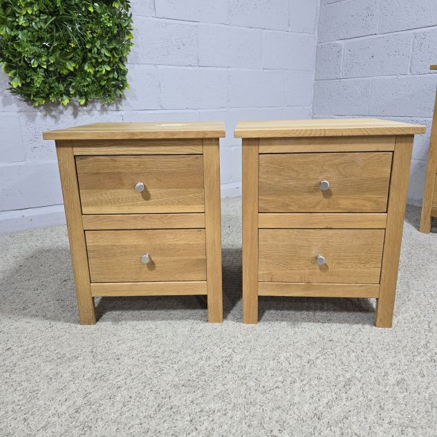 PreLoved Cordell Furniture Solid Oak Bedside Drawers: Timeless Quality at a Fraction of the Cost PreLoved Cordell Furniture Solid Oak Bedside Drawers: Timeless Quality at a Fraction of the Cost