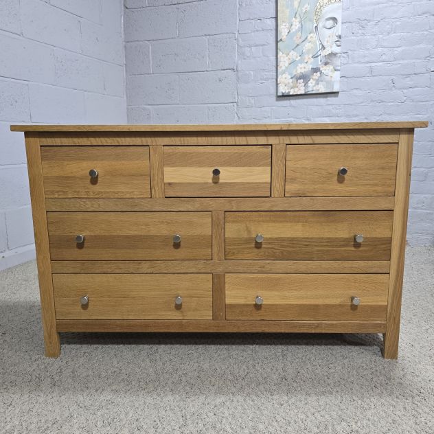 Your dream space starts here with this second hand solid oak double chest of drawers. Treat yourself to this wallet-approved luxury. Your dream space starts here with this second hand solid oak double chest of drawers. Treat yourself to this wallet-approved luxury.