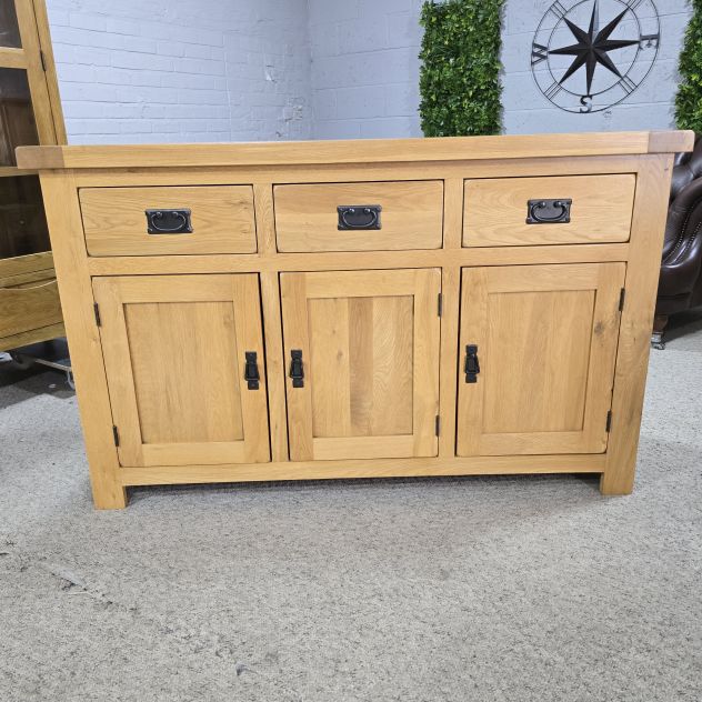 Peek inside its story... then write your own chapter with this second-hand Barker & Stonehouse solid oak sideboard Peek inside its story... then write your own chapter with this second-hand Barker & Stonehouse solid oak sideboard