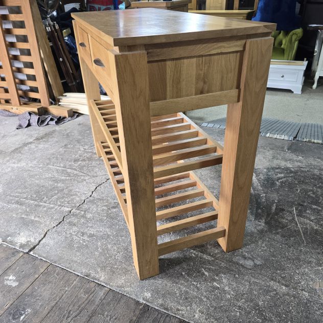 Oak Furnitureland Alto Console Table: Timeless Quality and Practical Benefits Oak Furnitureland Alto Console Table: Timeless Quality and Practical Benefits