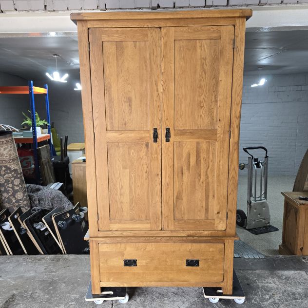 Elegant and Durable: Second-hand Oak Furniture Land Original Rustic Solid Oak Double Wardrobe Elegant and Durable: Second-hand Oak Furniture Land Original Rustic Solid Oak Double Wardrobe