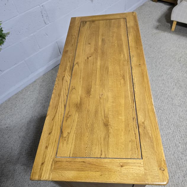 French Farmhouse Rustic Solid Oak 3+2 Chest - Second-Hand and Stylish French Farmhouse Rustic Solid Oak 3+2 Chest - Second-Hand and Stylish