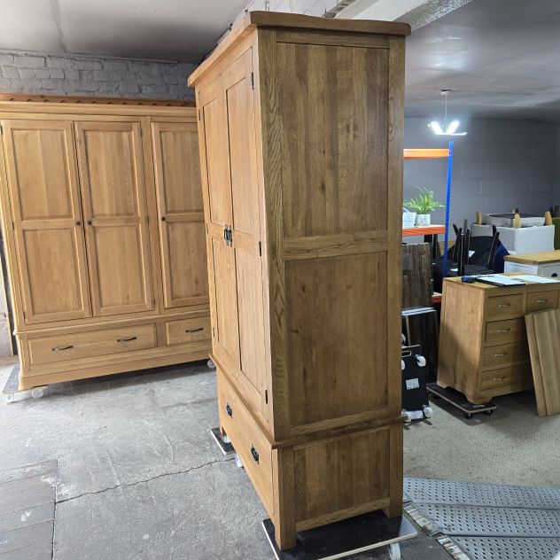Elegant and Durable: Second-hand Oak Furniture Land Original Rustic Solid Oak Double Wardrobe Elegant and Durable: Second-hand Oak Furniture Land Original Rustic Solid Oak Double Wardrobe