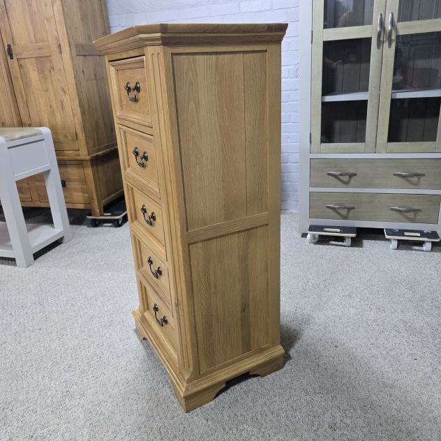 Elegant Oak Furniture Land Edinburgh Solid Oak Tallboy - Perfect for Any Bedroom Elegant Oak Furniture Land Edinburgh Solid Oak Tallboy - Perfect for Any Bedroom