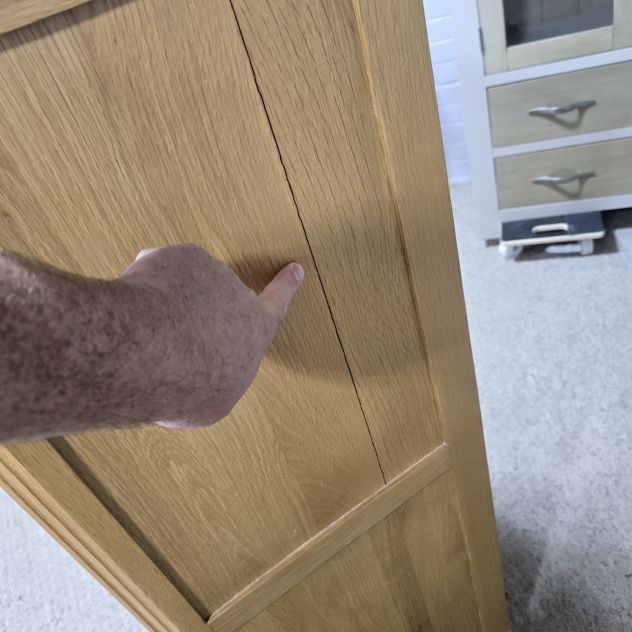 Elegant Oak Furniture Land Edinburgh Solid Oak Tallboy - Perfect for Any Bedroom Elegant Oak Furniture Land Edinburgh Solid Oak Tallboy - Perfect for Any Bedroom