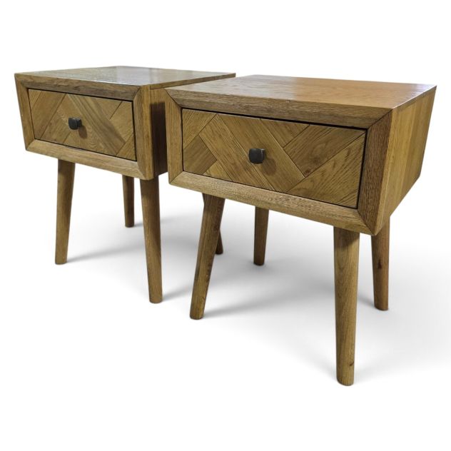Discover Timeless Quality in PreLoved Oak Furniture Land Parquet Bedside Drawers Discover Timeless Quality in PreLoved Oak Furniture Land Parquet Bedside Drawers