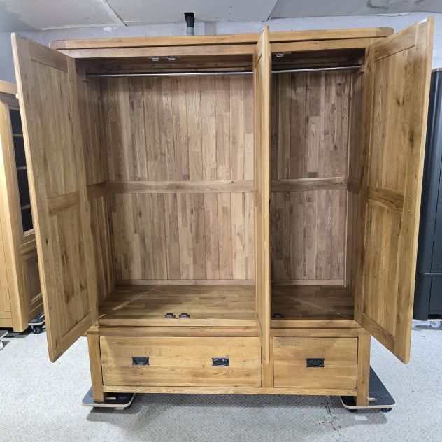 Only one left, grab it before your neighbour does! This second hand Oak Furniture Land Original Rustic Triple Wardrobe is a steal at 73% off Only one left, grab it before your neighbour does! This second hand Oak Furniture Land Original Rustic Triple Wardrobe is a steal at 73% off