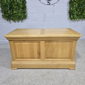Explore the Canterbury blanket box from Oak Furniture Land, built to last with solid oak and traditional craftsmanship. Save 49% and enjoy affordable luxury. Explore the Canterbury blanket box from Oak Furniture Land, built to last with solid oak and traditional craftsmanship. Save 49% and enjoy affordable luxury.