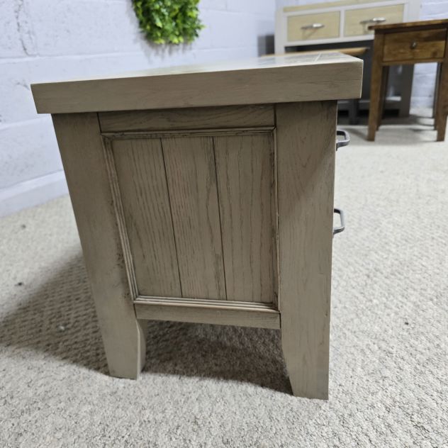 Explore the second hand solid wood TV stand in soft grey wash, a perfect blend of quality and affordability. Explore the second hand solid wood TV stand in soft grey wash, a perfect blend of quality and affordability.