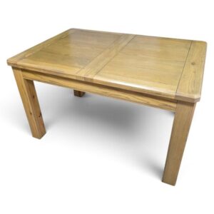 Explore the timeless quality of this second-hand Oak Furniture Land solid oak dining table Explore the timeless quality of this second-hand Oak Furniture Land solid oak dining table