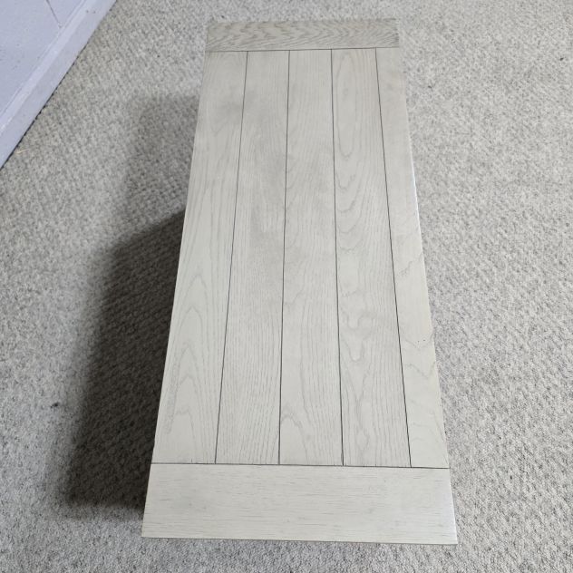 Explore the second hand solid wood TV stand in soft grey wash, a perfect blend of quality and affordability. Explore the second hand solid wood TV stand in soft grey wash, a perfect blend of quality and affordability.