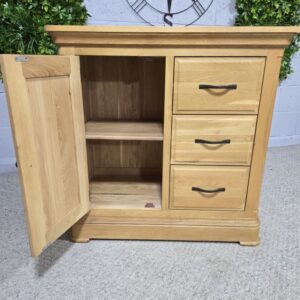 Explore the timeless quality of this PreLoved Oak Furniture Land Canterbury cupboard Explore the timeless quality of this PreLoved Oak Furniture Land Canterbury cupboard