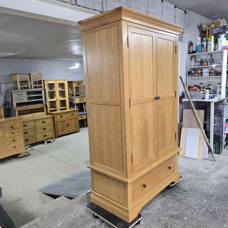 PreLoved Barker and Stonehouse Solid Oak Double Wardrobe: Timeless Quality and Maximum Savings PreLoved Barker and Stonehouse Solid Oak Double Wardrobe: Timeless Quality and Maximum Savings