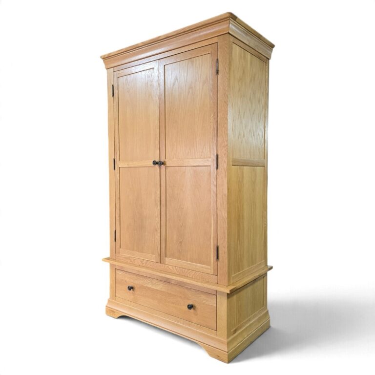 Explore the timeless quality of a pre-owned Barker and Stonehouse solid oak double wardrobe. Save hundreds compared to buying new. Explore the timeless quality of a pre-owned Barker and Stonehouse solid oak double wardrobe. Save hundreds compared to buying new.