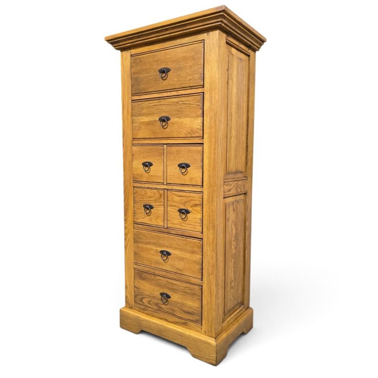 Barker and Stonehouse Solid Oak Tallboy: Timeless Quality and Maximum Savings Barker and Stonehouse Solid Oak Tallboy: Timeless Quality and Maximum Savings