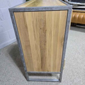 Elegant PreLoved Oak Furniture land Brooklyn Chest in Solid Oak and Steel Elegant PreLoved Oak Furniture land Brooklyn Chest in Solid Oak and Steel