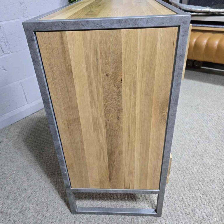 Elegant PreLoved Oak Furniture land Brooklyn Chest in Solid Oak and Steel Elegant PreLoved Oak Furniture land Brooklyn Chest in Solid Oak and Steel